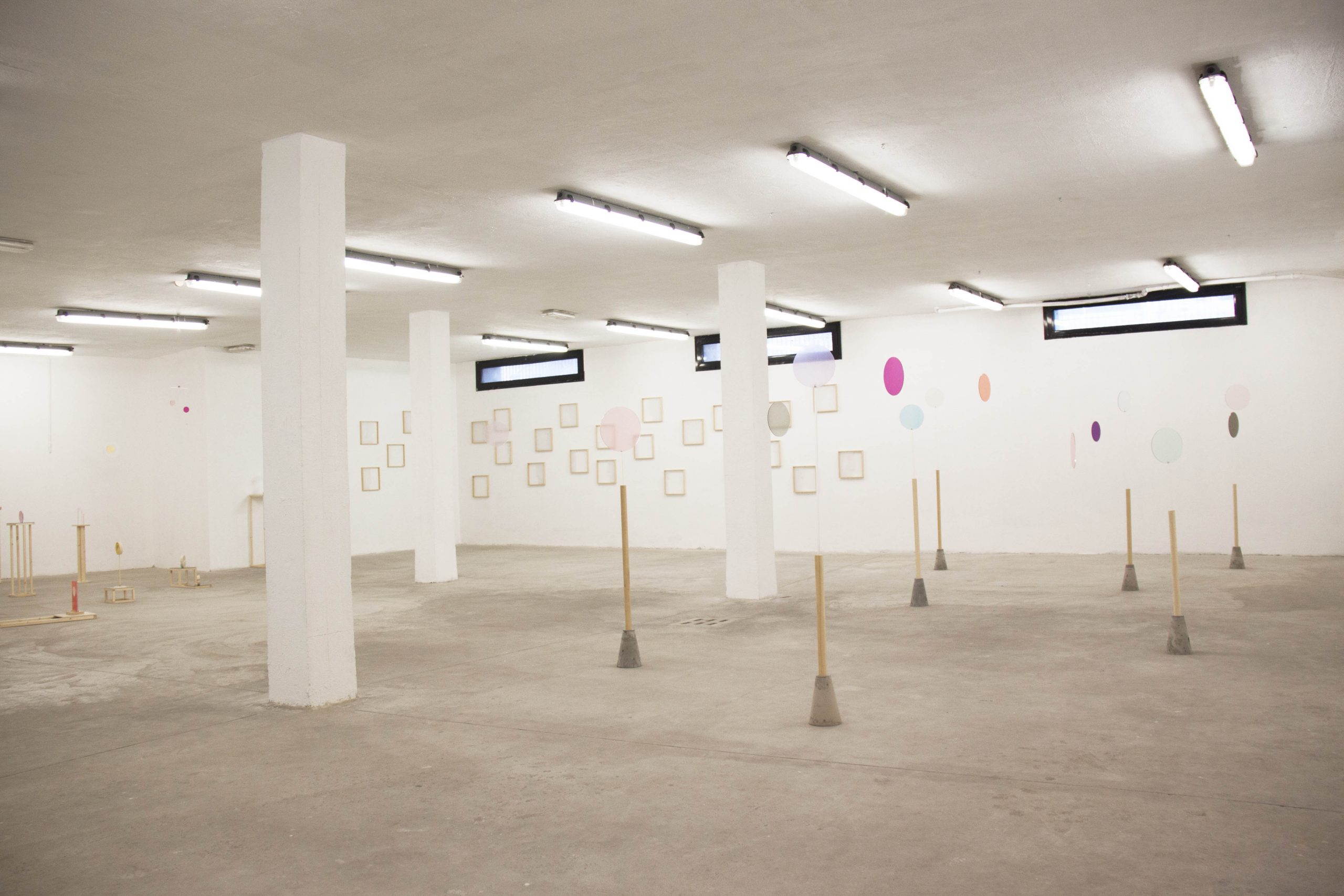 Giulia Fumagalli, installation view Chissà come si sente la luna, 2019, megazzino, Garbagnate Milanese