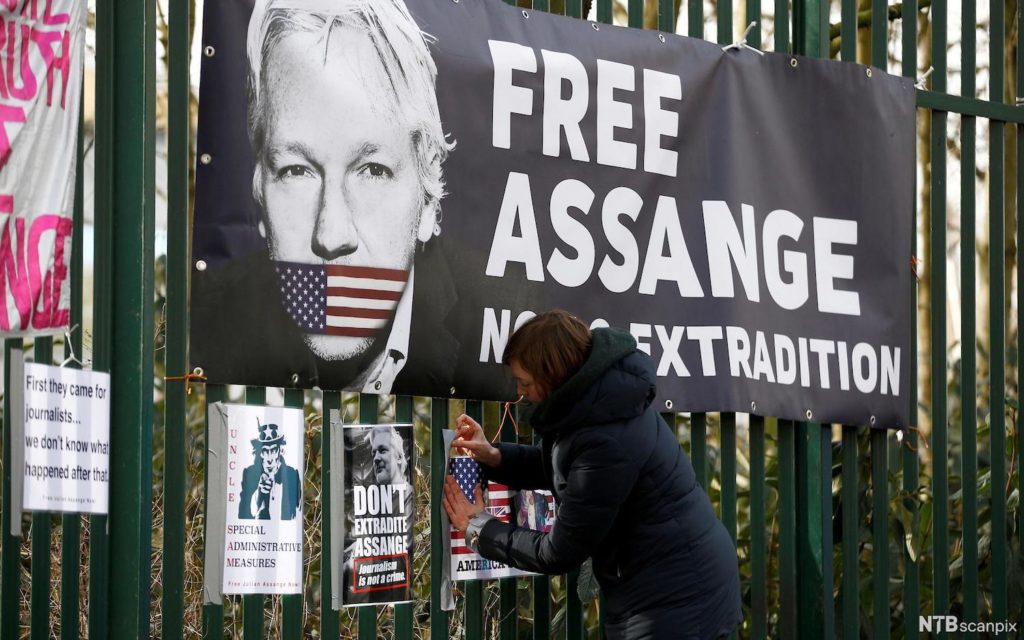Caso Assange. Con il giornalista dissidente crolla anche l’Occidente libero.