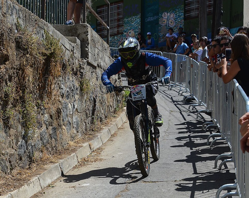 Genova, imprenditrice in bicicletta