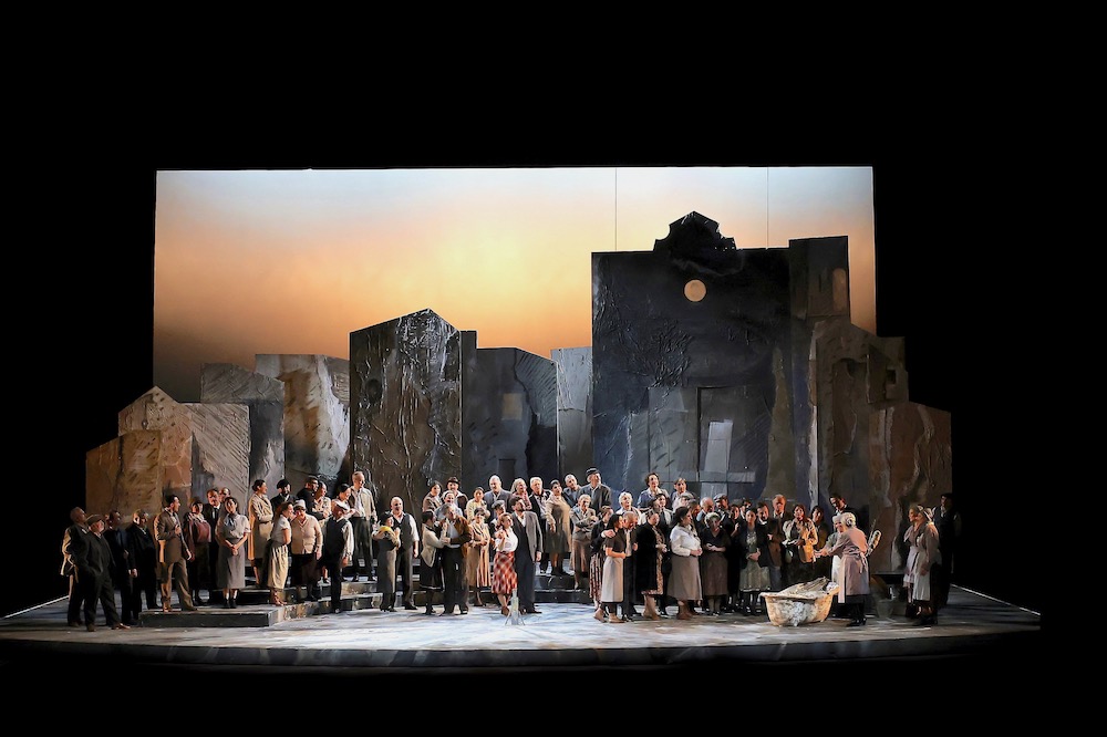 La Cavalleria di Mascagni, al Teatro Carlo Felice di Genova, emoziona al primo ciak